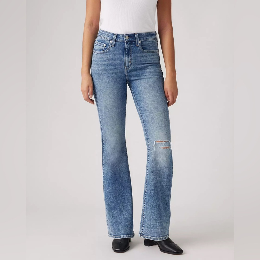 Levi’s 726 Flare Medium Wash Distressed High Rise Denim Jeans 32 - Picture 3 of 16